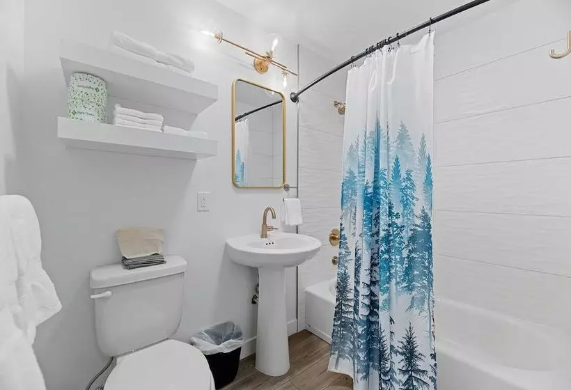 Hotelli Queen City Inn