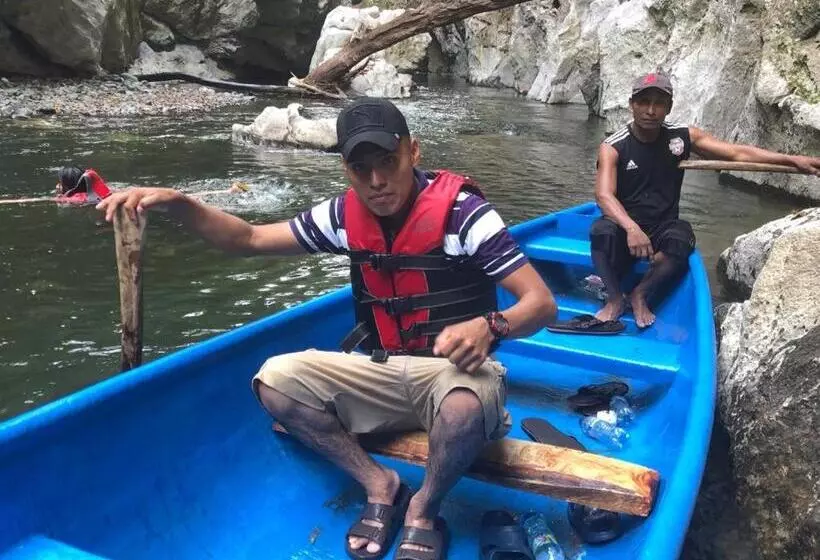 هتل Reserva Natural Cañón Seacacar