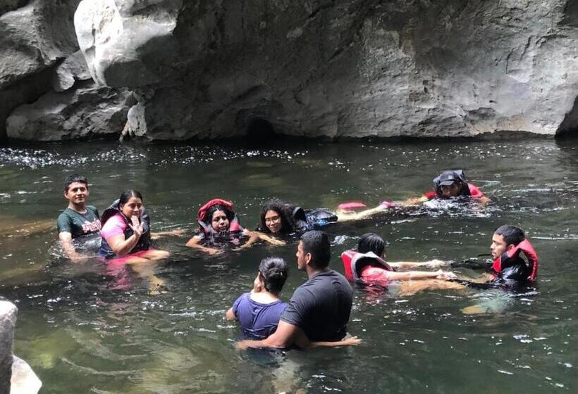 هتل Reserva Natural Cañón Seacacar