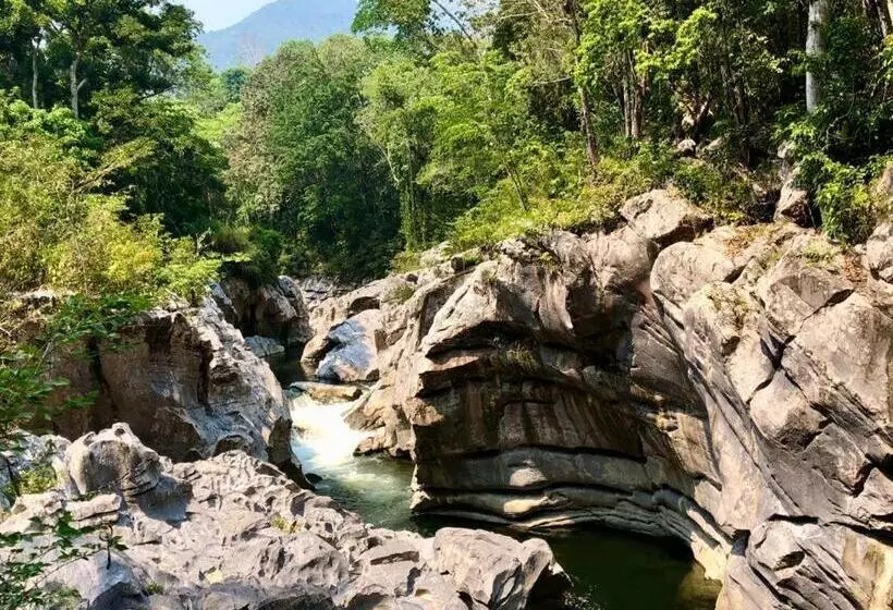 هتل Reserva Natural Cañón Seacacar