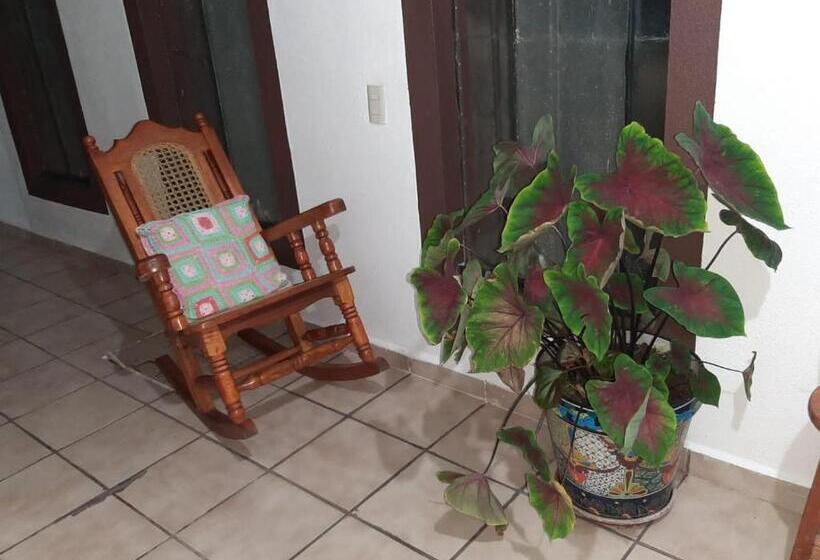 پانسیون Casa La Conchita