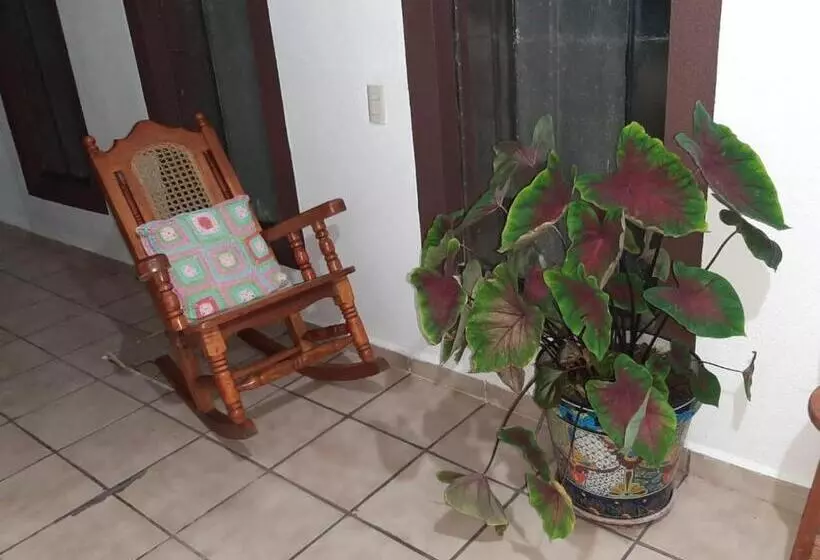 ペンション Casa La Conchita