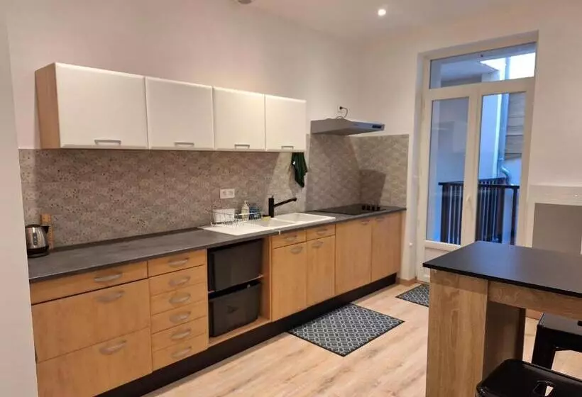 Majatalo Chambre Frida Avec Salle D Eau Privée