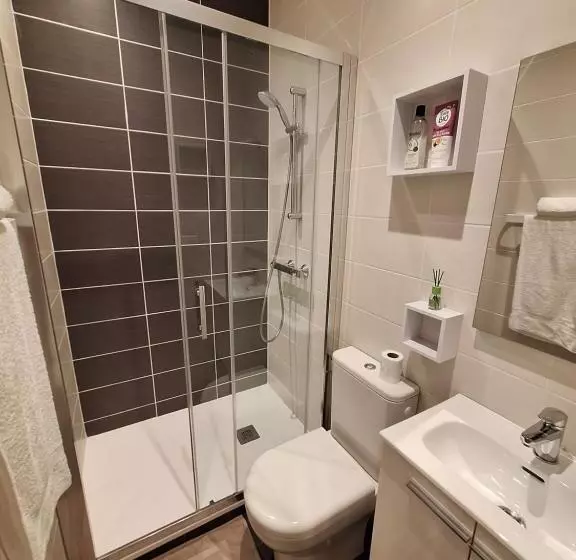 Majatalo Chambre Frida Avec Salle D Eau Privée