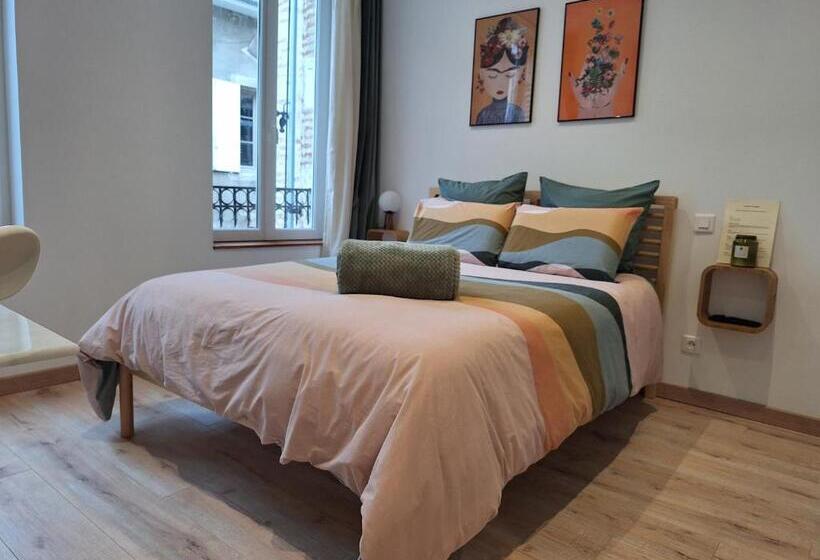 پانسیون Chambre Frida Avec Salle D Eau Privée