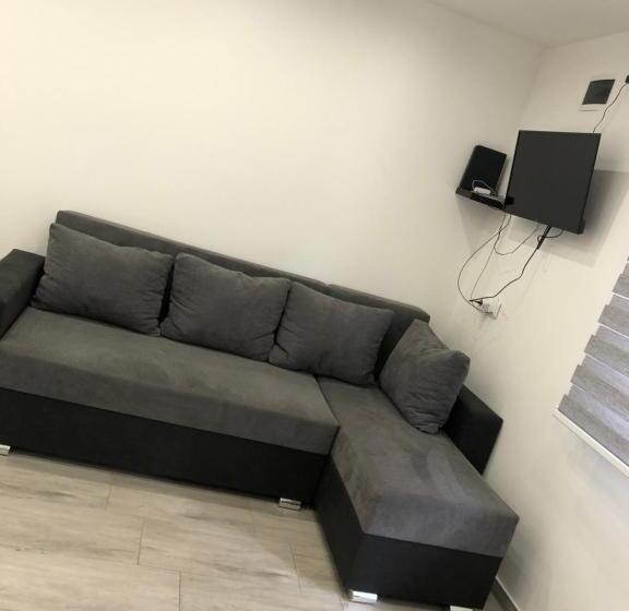 Пансион Csodaszarvas Vendégház Nyíradony