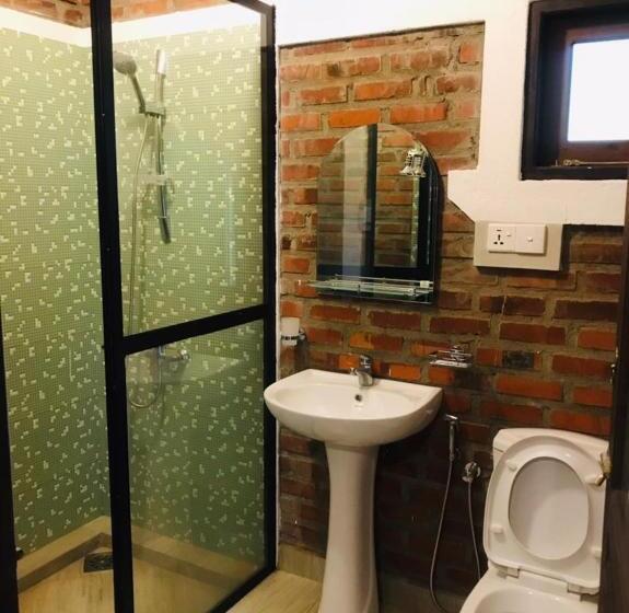 פנסיון Euro Star Holiday Inn