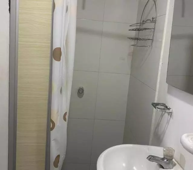 ペンション Hostal Marjul
