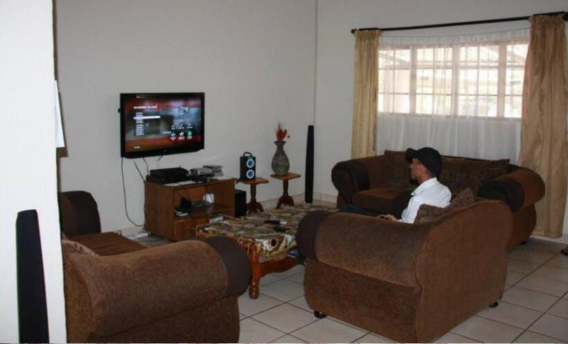 بنسيون Robs Place