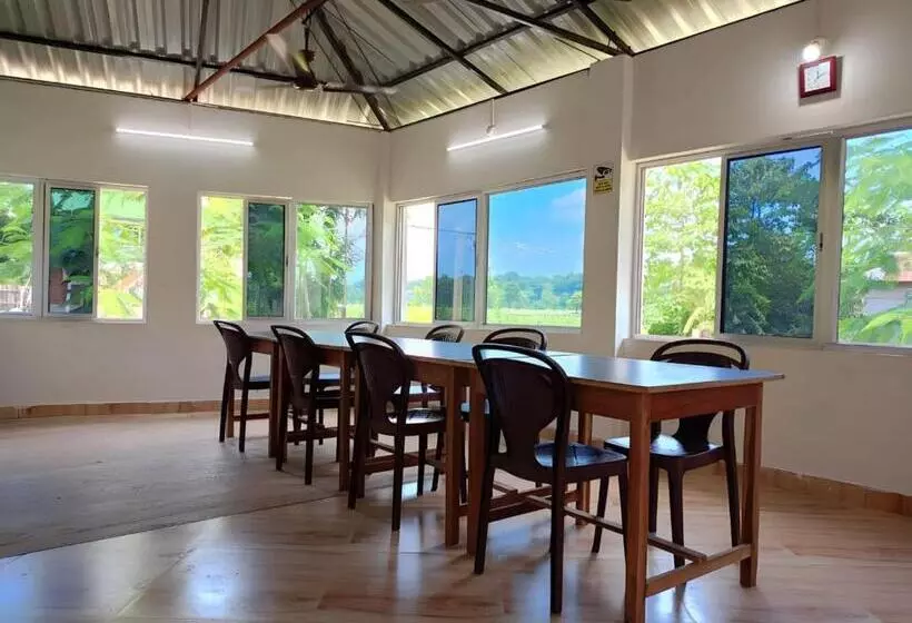 Resort Jole Jangale