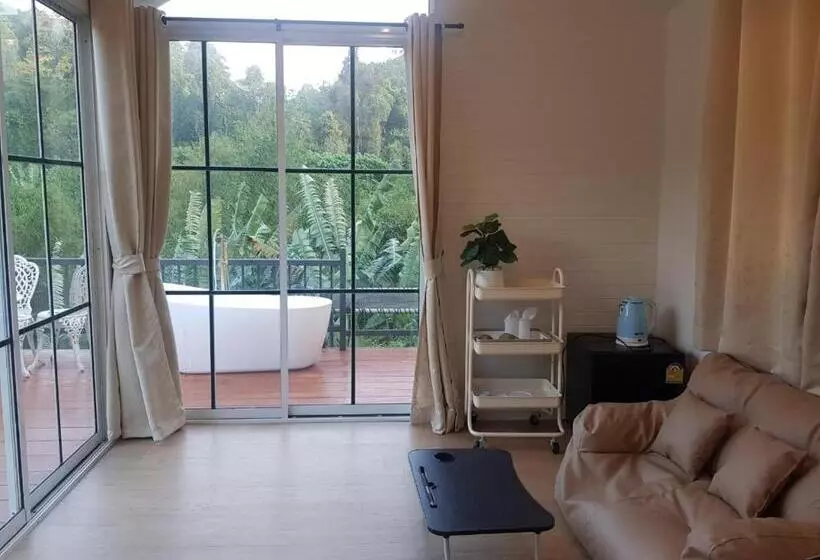 Lomakeskus The Pubpa Backyard