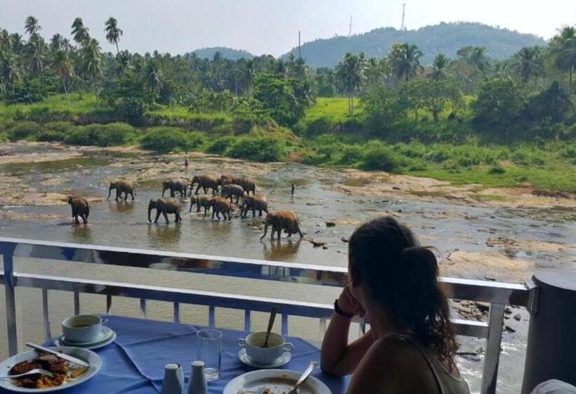 Hospedaria Chanaka House