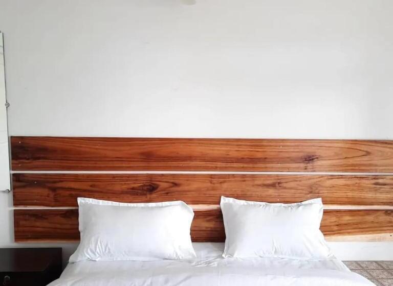 住宿加早餐  Aaravi Garden Homestay