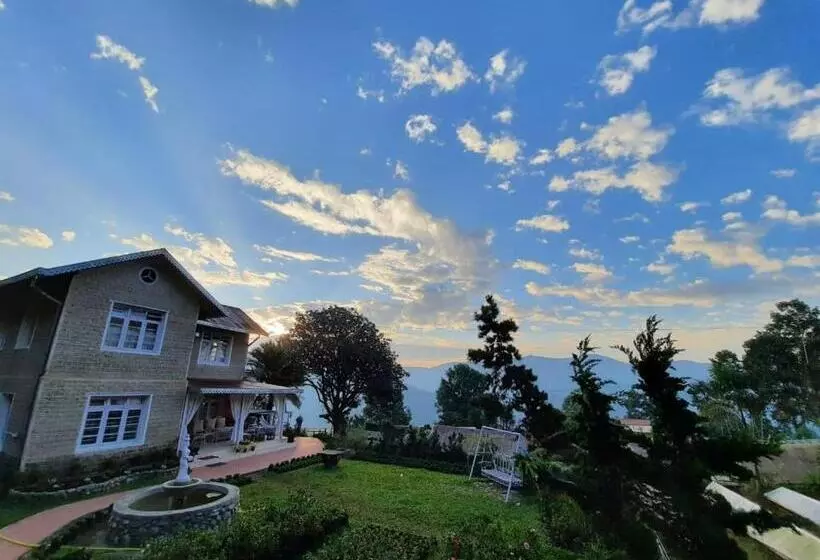 ベッドアンドブレックファースト Aaravi Garden Homestay
