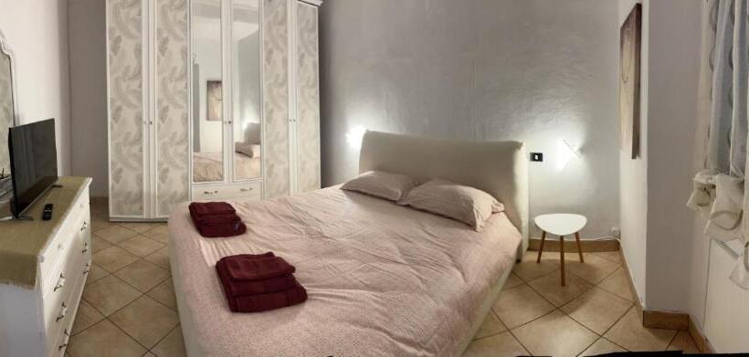 تختخواب و صبحانه Seal Home