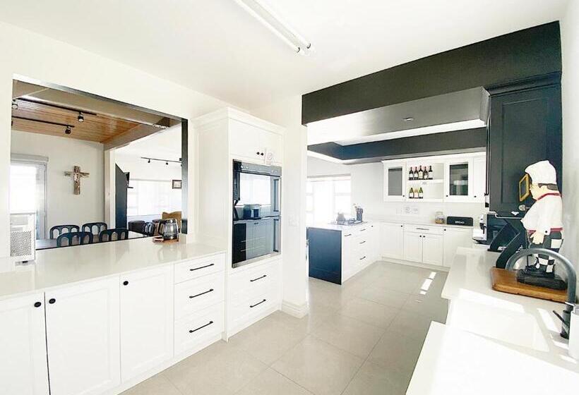 Bed and Breakfast The Bucket List Guest House