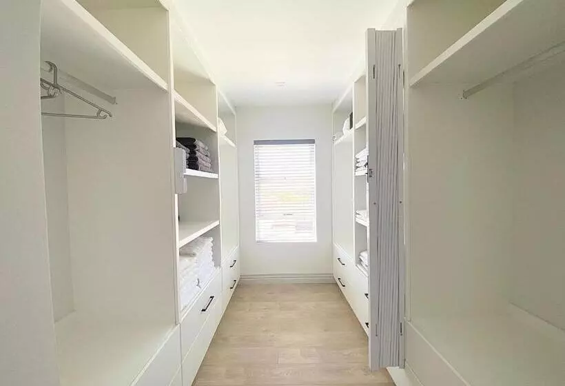 Aamiaismajoitus (B&B) The Bucket List Guest House