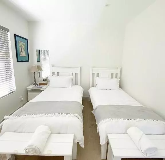 Aamiaismajoitus (B&B) The Bucket List Guest House