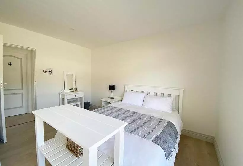 Aamiaismajoitus (B&B) The Bucket List Guest House