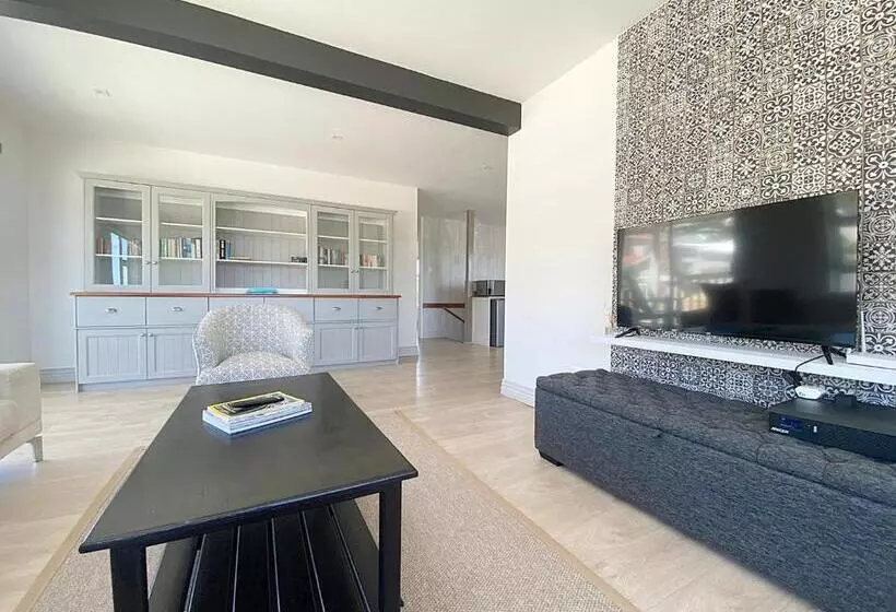 Aamiaismajoitus (B&B) The Bucket List Guest House