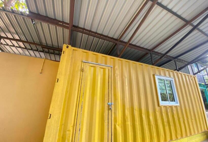 Hotell แอนฟาร์มรีสอร์ทแอนด์คาเฟ่ลำปาง