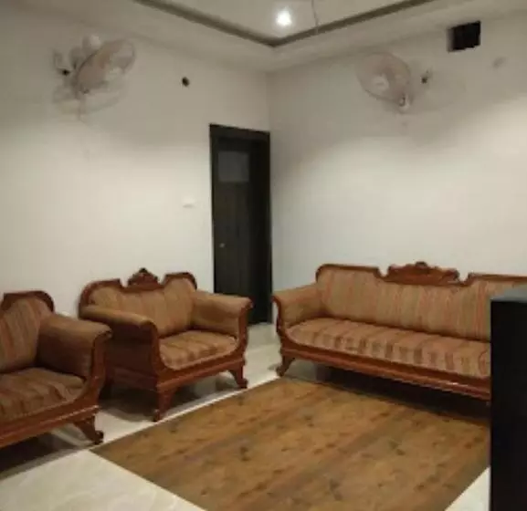 ホテル Bhargav Residency , Guwahati