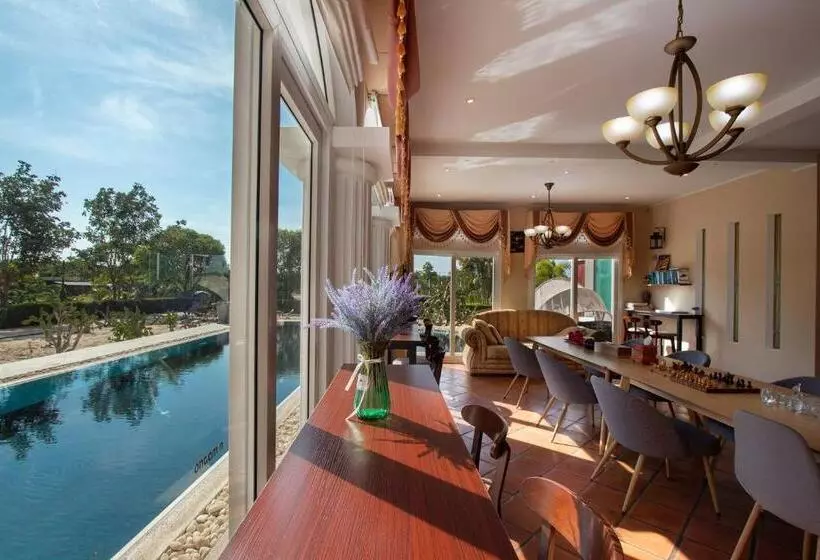 Hotelli Hacienda Resort   Mae Phim