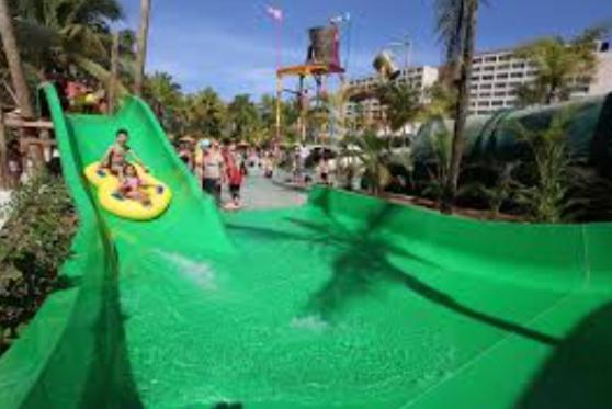 هتل Hot Beach Suites