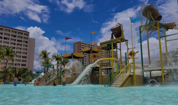 هتل Hot Beach Suites