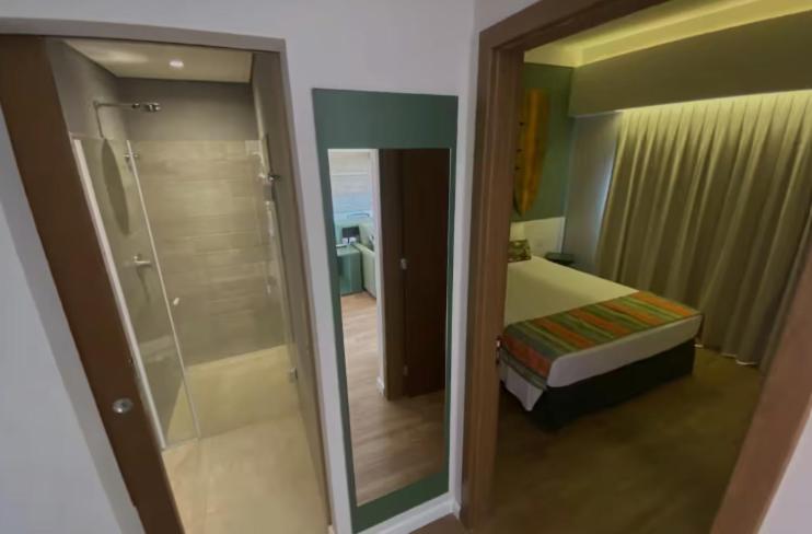 هتل Hot Beach Suites