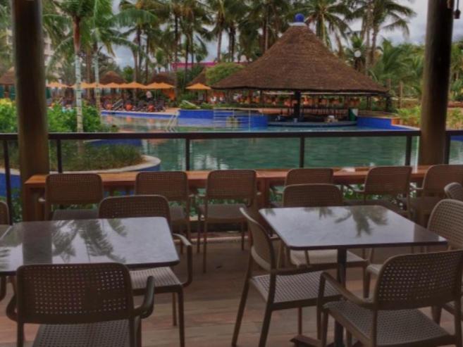 هتل Hot Beach Suites