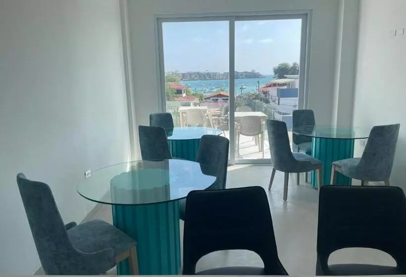 Hotelli Lobster Bay