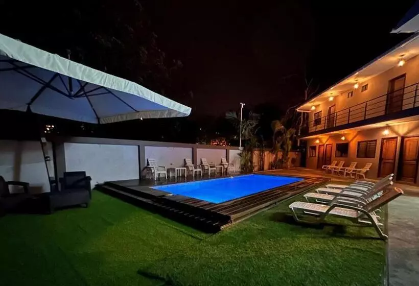 ホテル Ocean Drive Lodge