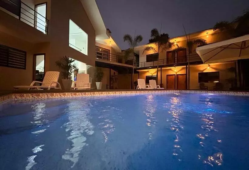 ホテル Ocean Drive Lodge