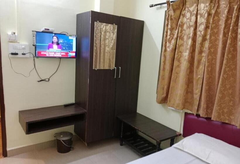 هتل Sunanda Lodge