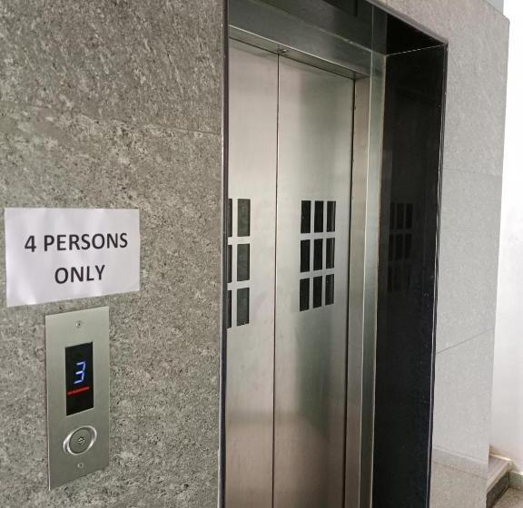 هتل Sunanda Lodge