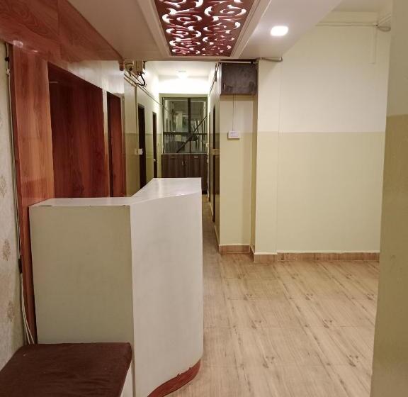 هتل Sunanda Lodge