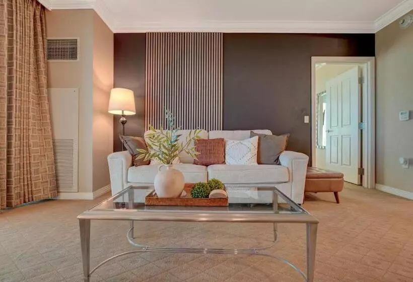 Luxe 1br 2bth Suite Mgm Signature Balcony