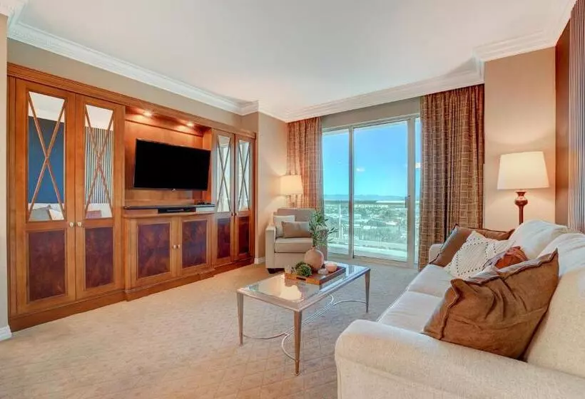Luxe 1br 2bth Suite Mgm Signature Balcony