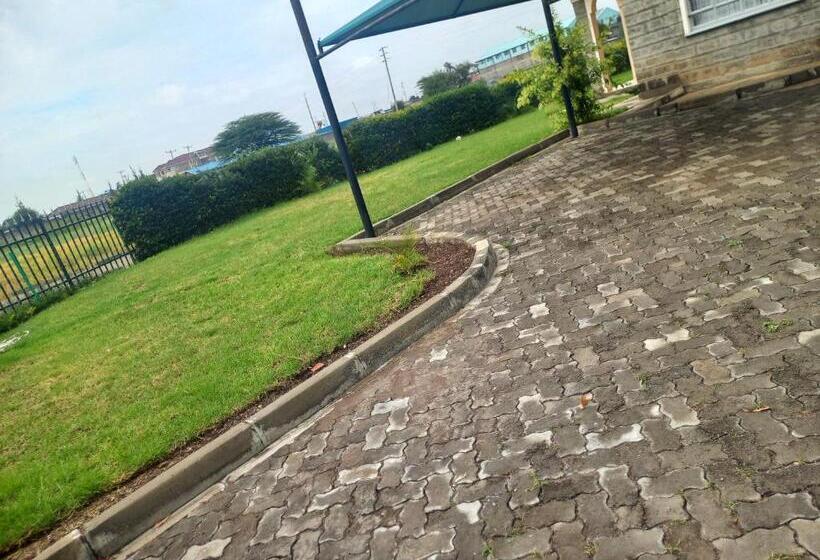 پانسیون Amreff Nyumbani Villas