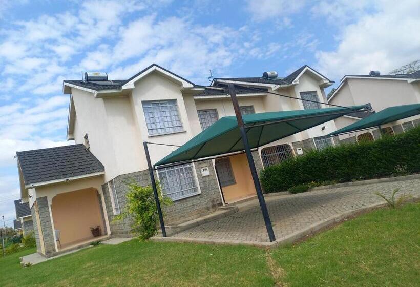 پانسیون Amreff Nyumbani Villas