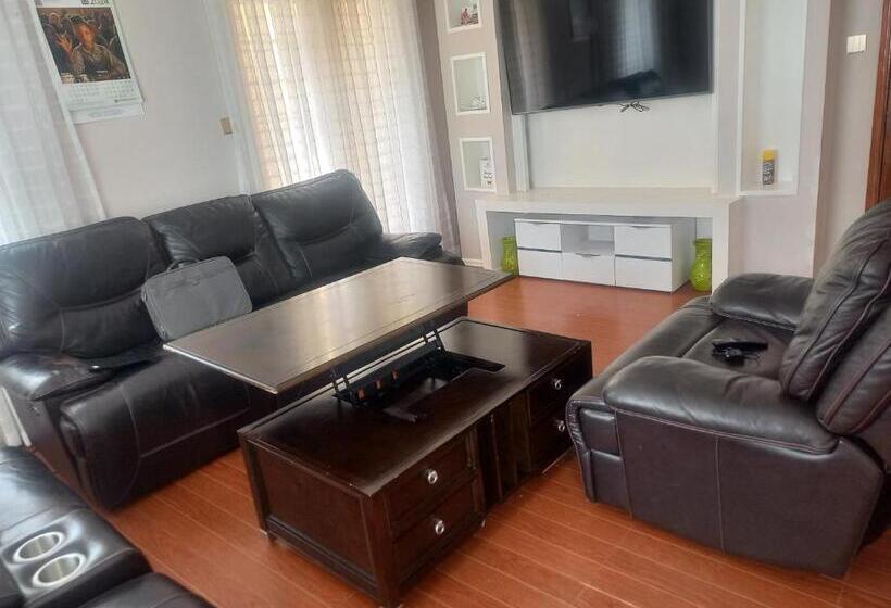 پانسیون Amreff Nyumbani Villas