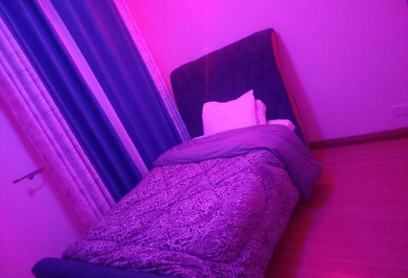 پانسیون Amreff Nyumbani Villas