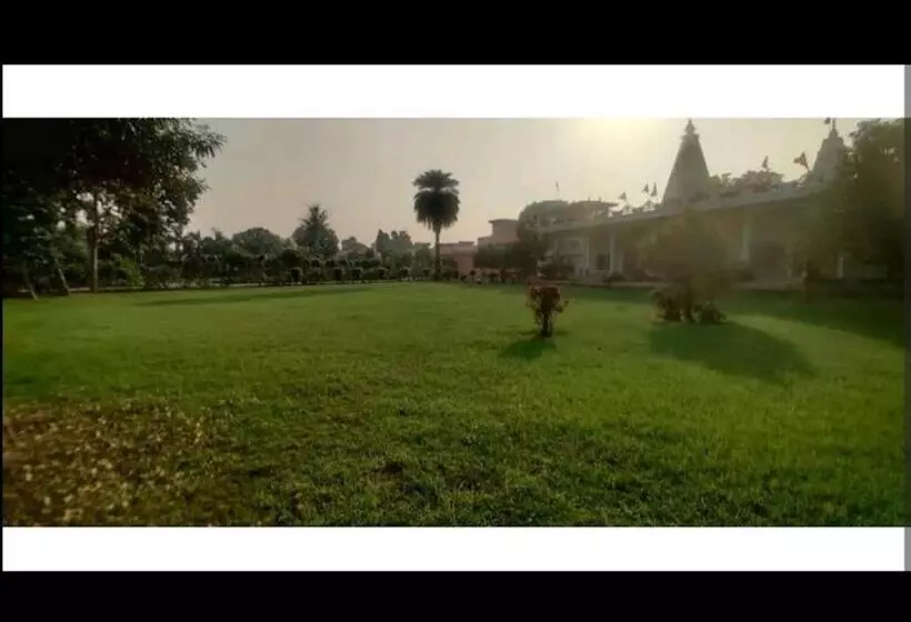 ペンション Geeta Dham