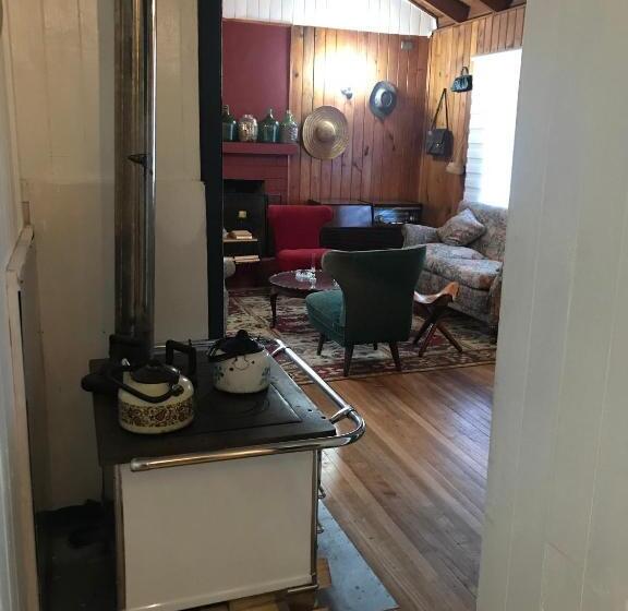 膳宿费 Hostel Cala 816