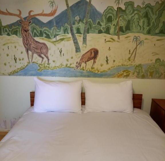 پانسیون Selina Guest House