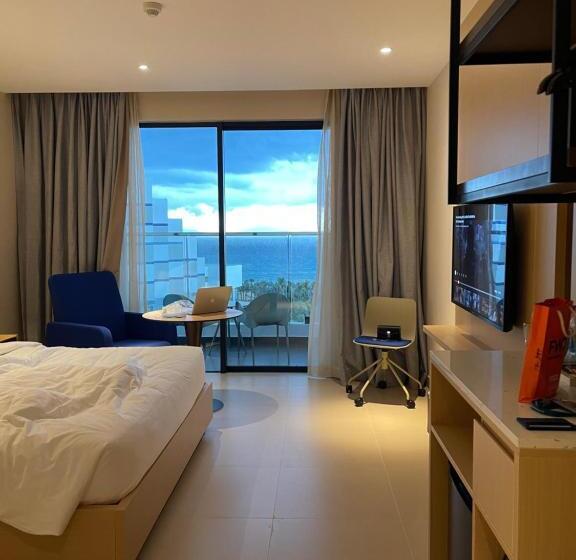 استراحتگاه Arena Cam Ranh Sea View