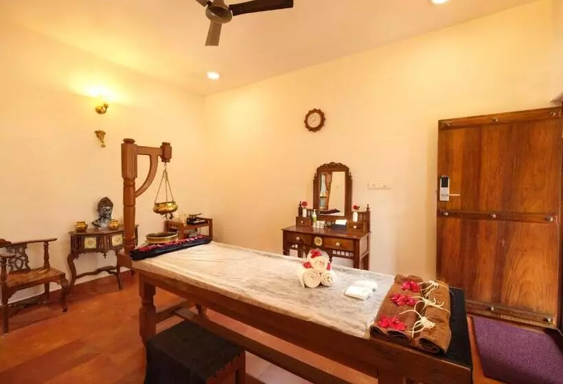 Lomakeskus Trishvam Tapovana