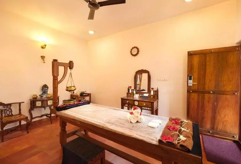 Lomakeskus Trishvam Tapovana