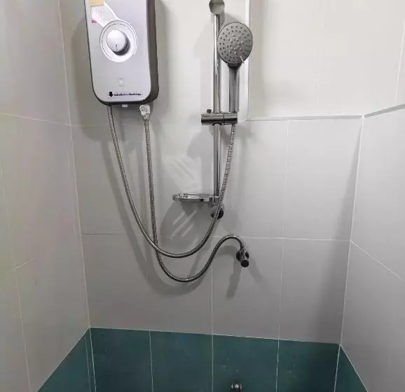 Retkeilymaja ลีลาโคซี่ รีสอร์ท ณ สิชล